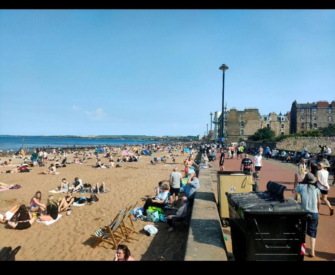 Edinburgh Beach Apartment ภายนอก รูปภาพ